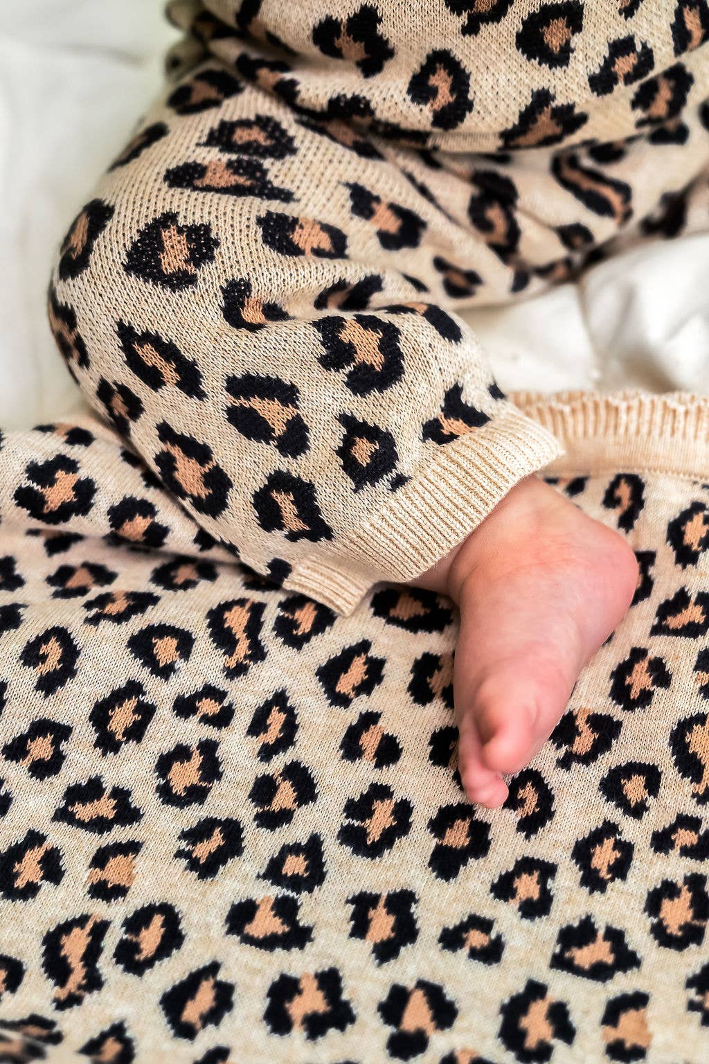 Leopard Jacquard Knit Baby Jumpsuit (Organic Cotton)