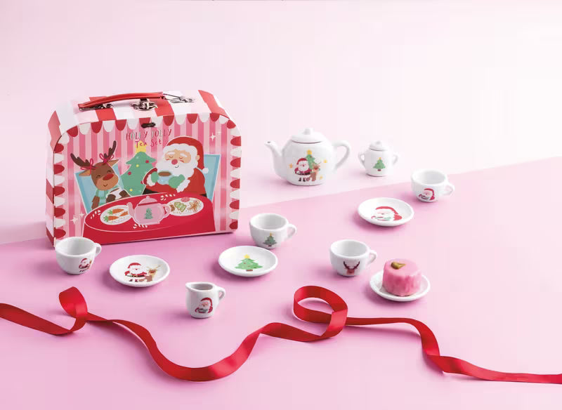 Holly Jolly Tea Set