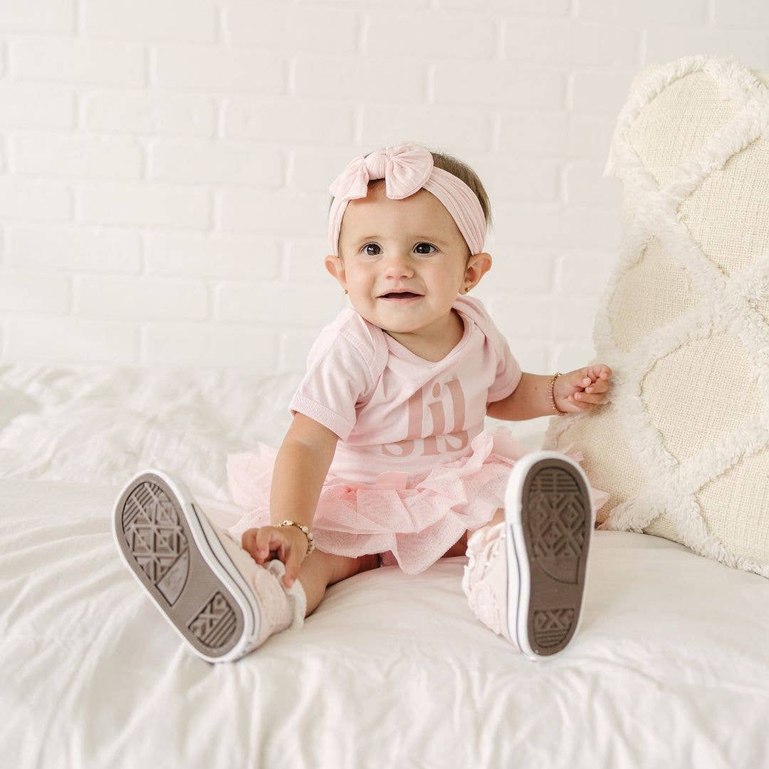 Lil Sis Short Sleeve Bodysuit - Pregnancy Announcement