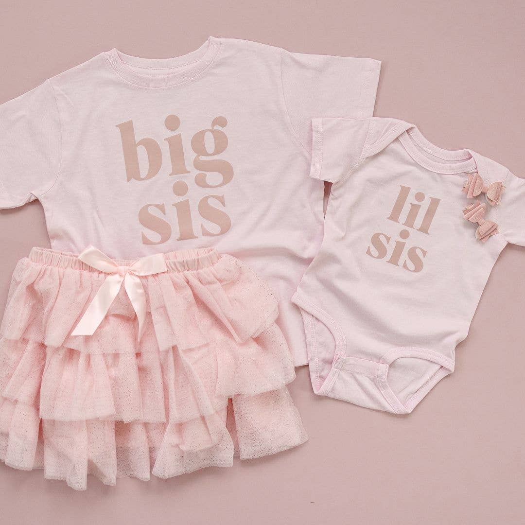 Lil Sis Short Sleeve Bodysuit - Pregnancy Announcement