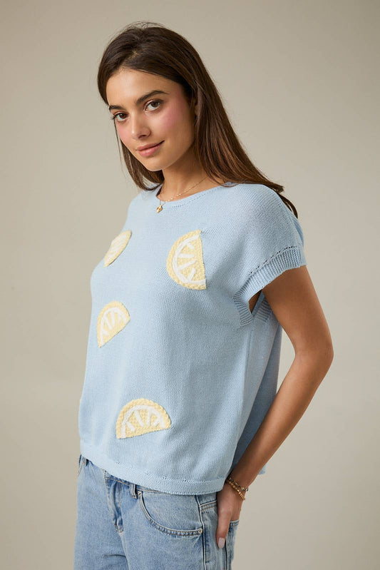 ROUND NECK COVERED SHOULDER LEMON PATCHED KNIT TOP