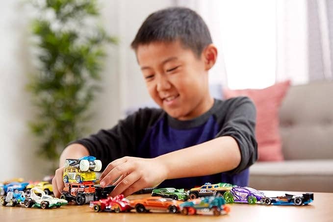 Hot Wheels Basic Car 8-Pack