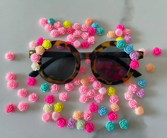 Round Tortoise Shell & Rainbow Rose Sunnies
