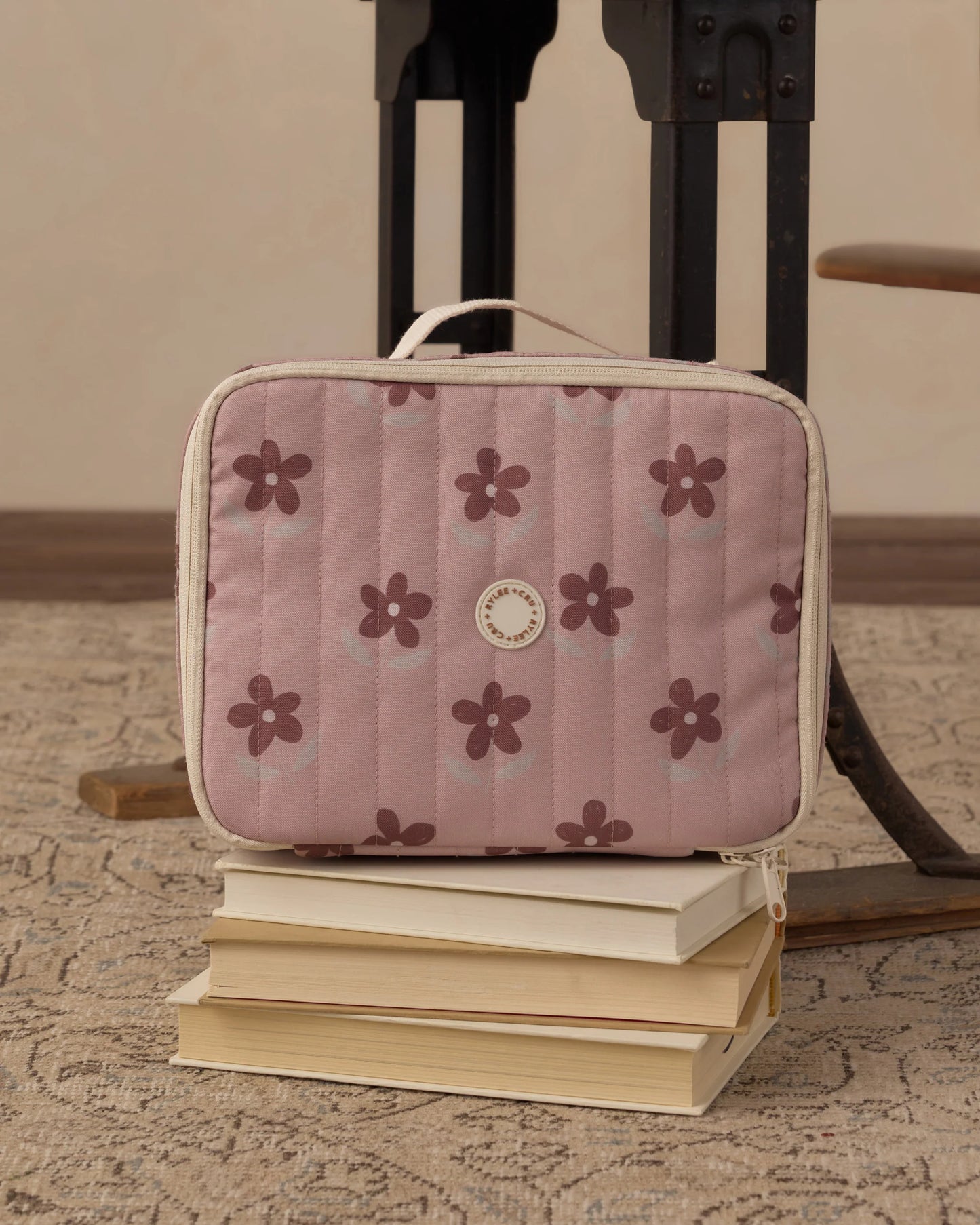 Rylee + Cru Little Daisy Lunch Box