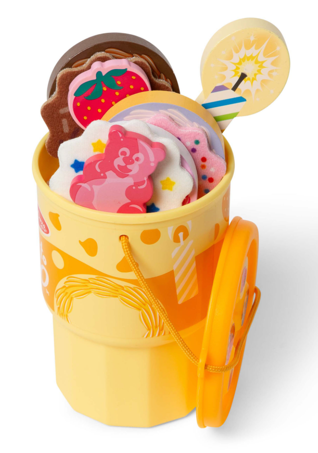 Melissa & Doug Play and Go Cake & Cookie Play Set