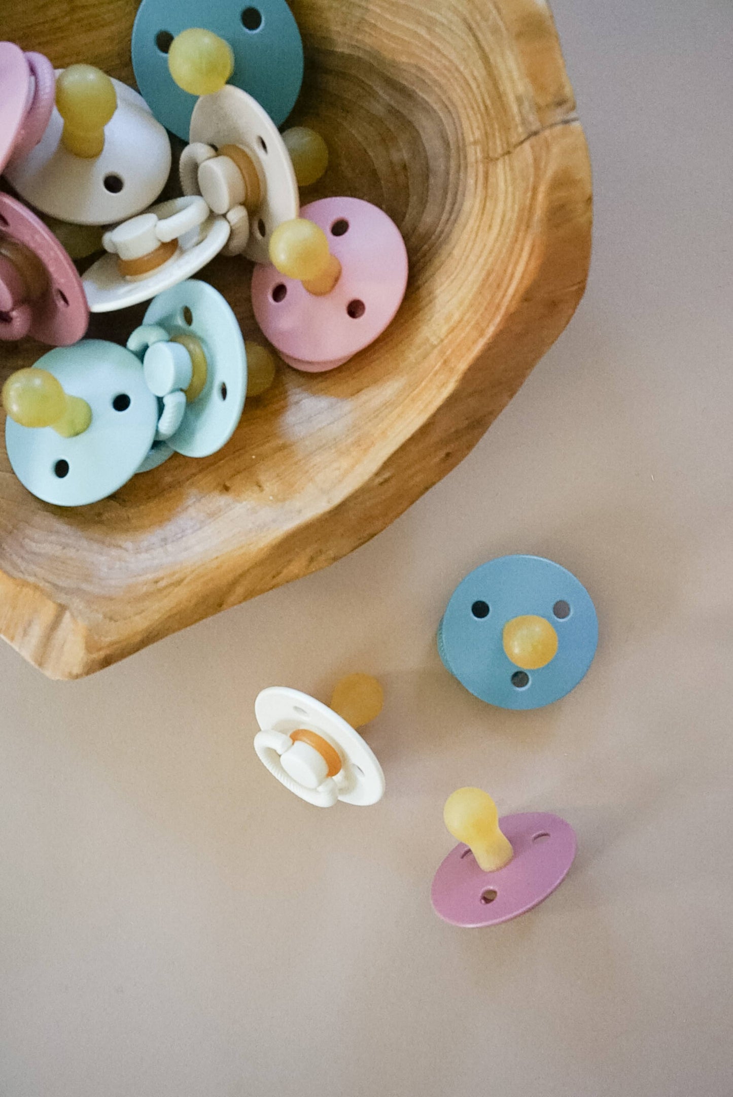 *NEW STYLES* Itzy Soother™ Natural Rubber Paci Sets
