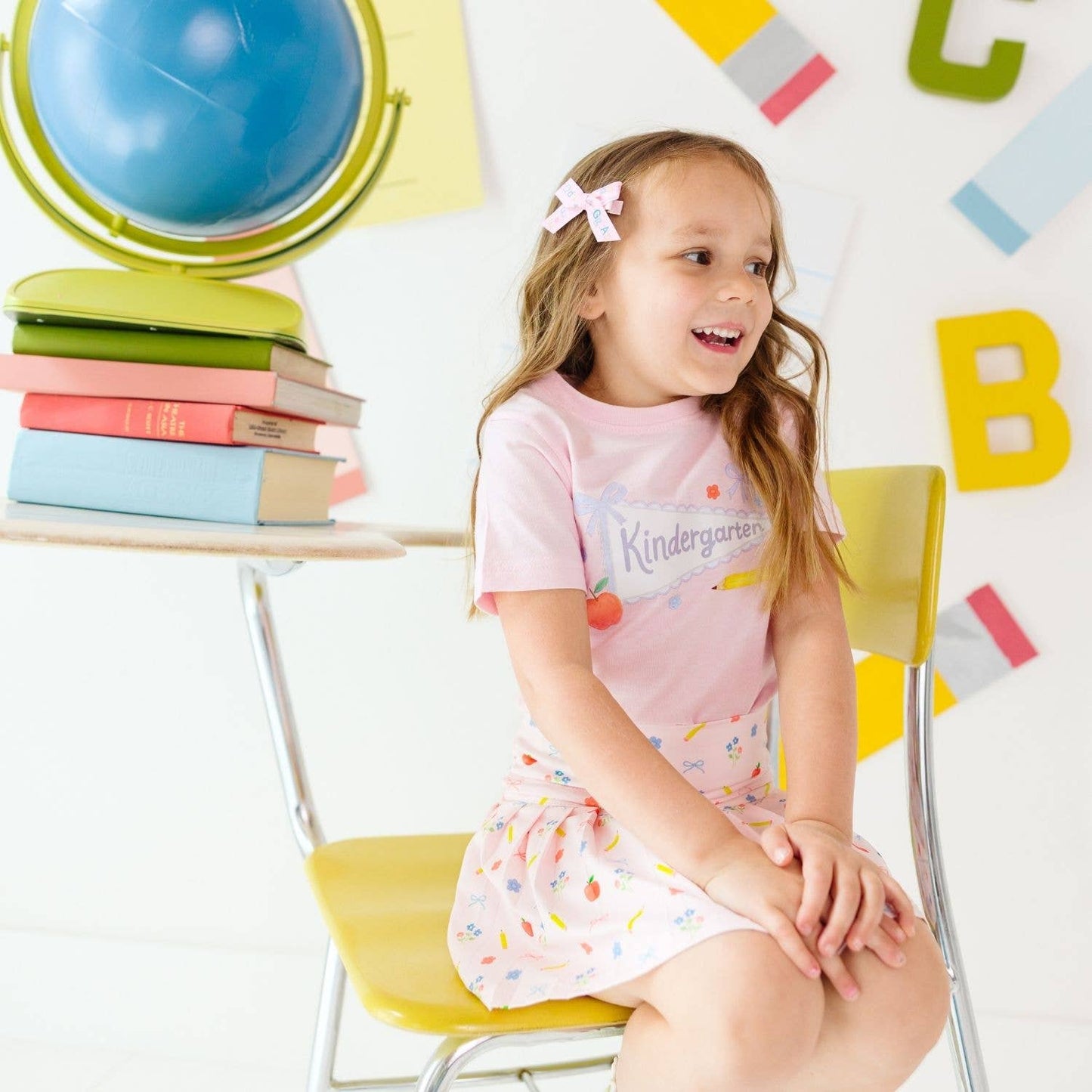 Kindergarten Bow Pennant Short Sleeve-T